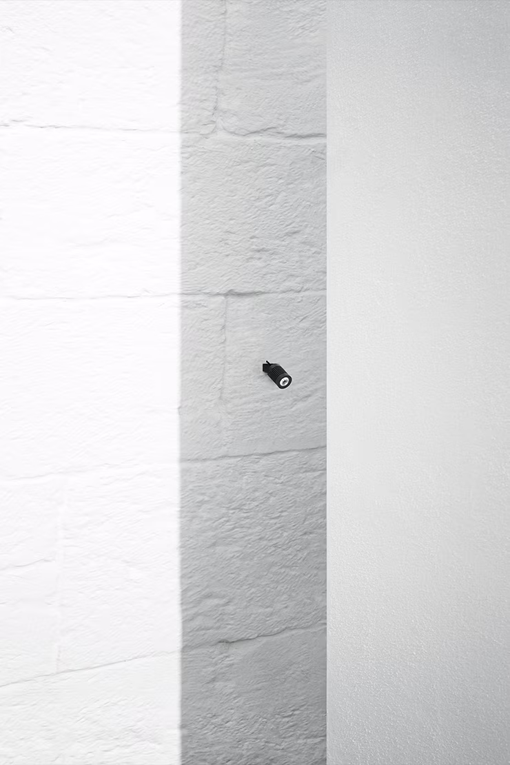 Aimer Wall/Ceiling view 3