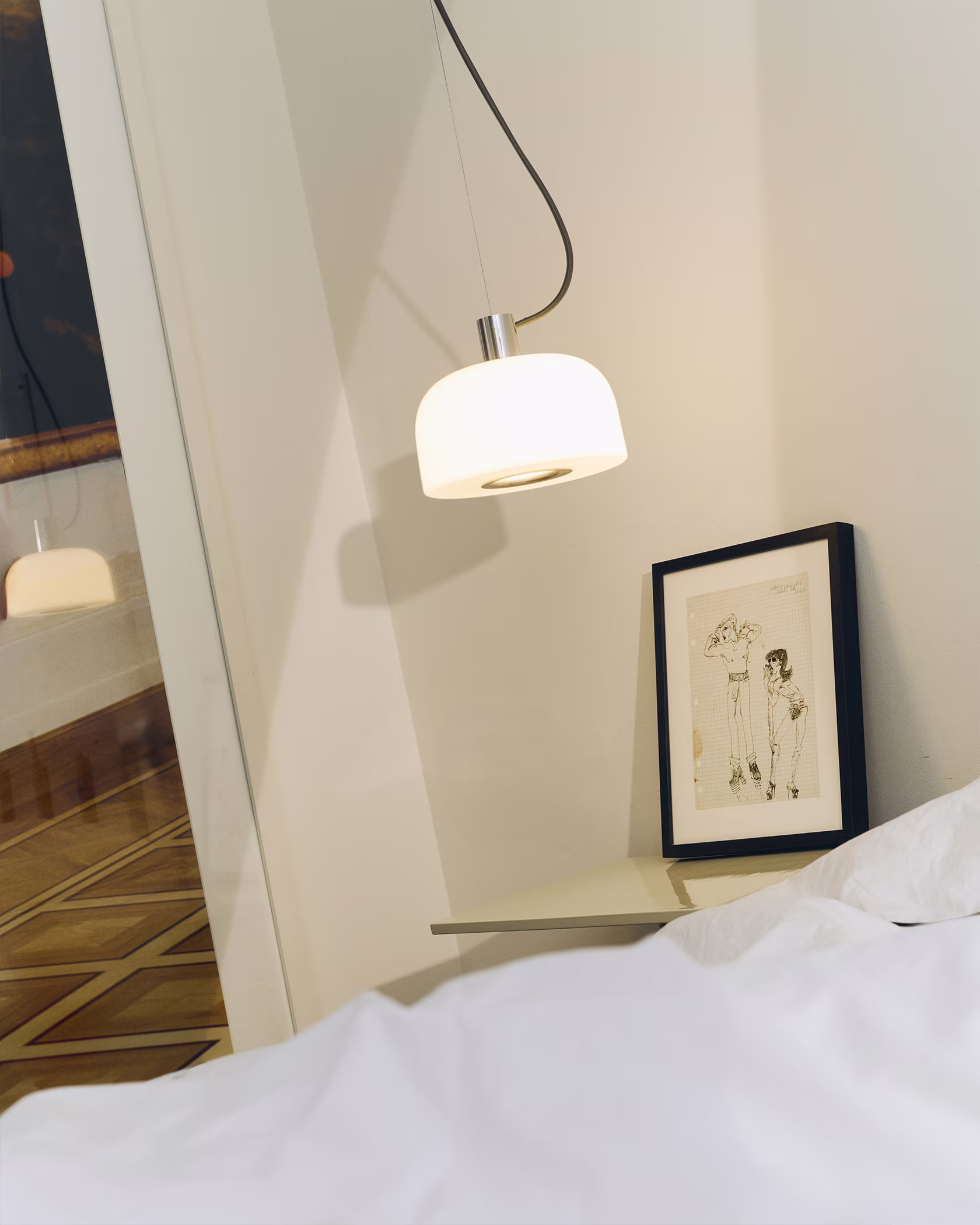 Bellhop Glass Suspension view 6