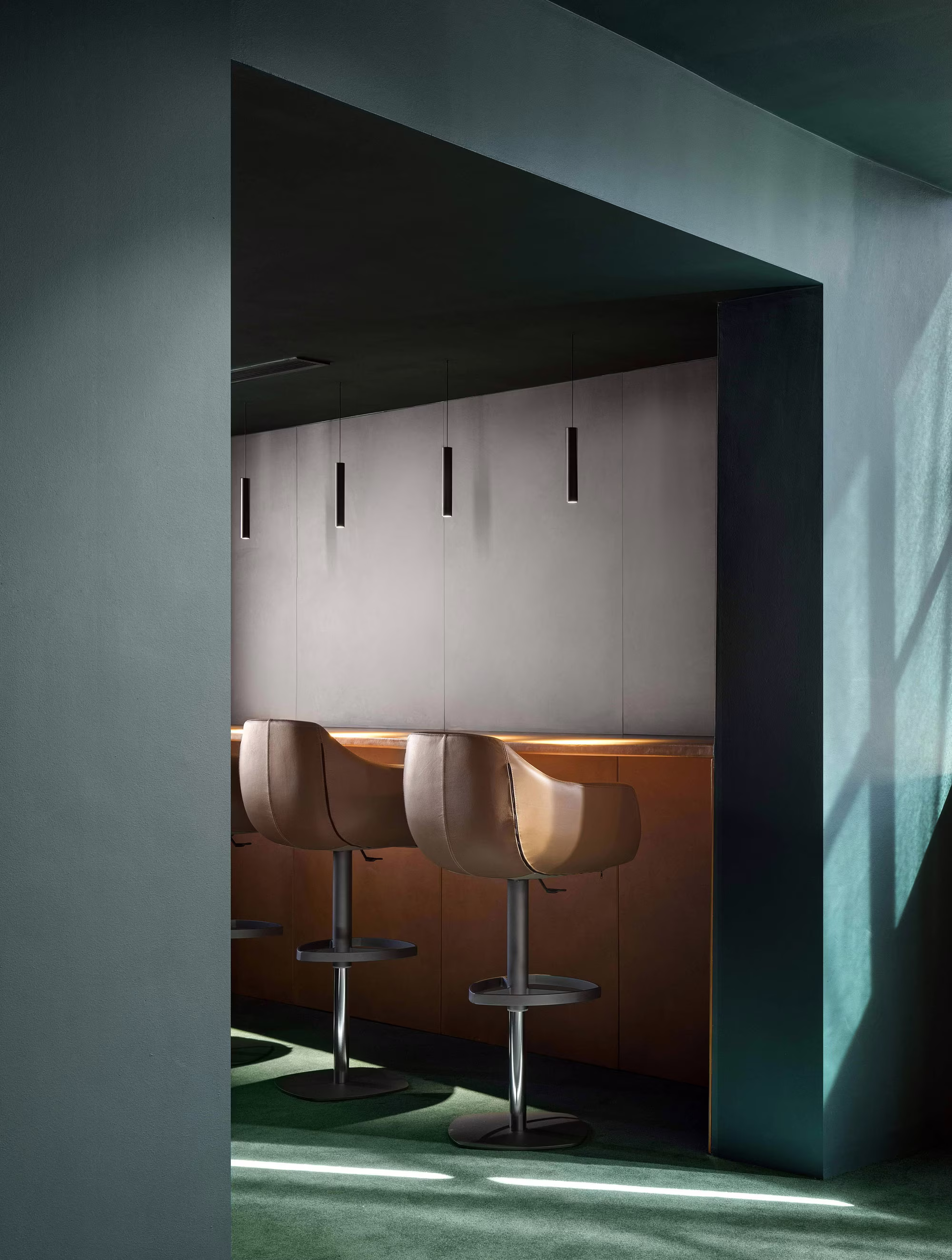 Find Me Suspension view 3